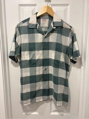 Vintage 1970s Loop Collar Shirt Arrow Short Sleeve Men’s medium Green
